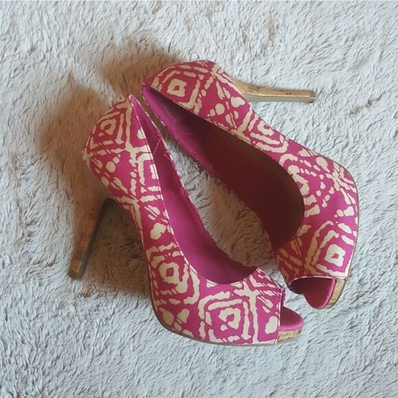 CHRISTIAN SIRIANO for payless Heels Peep Toe Pink Womens Size 6.5 - Picture 1 of 7